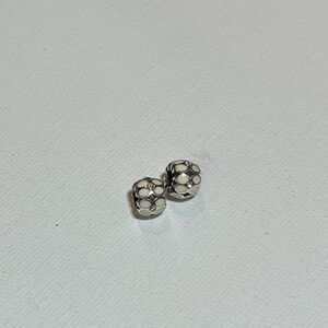 Brighton Mini Ring of Flowers Bead White/Silver Set of 2 NWOT